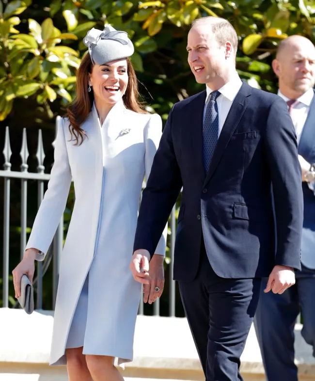 Kate Middleton y el príncipe William en Windsor.