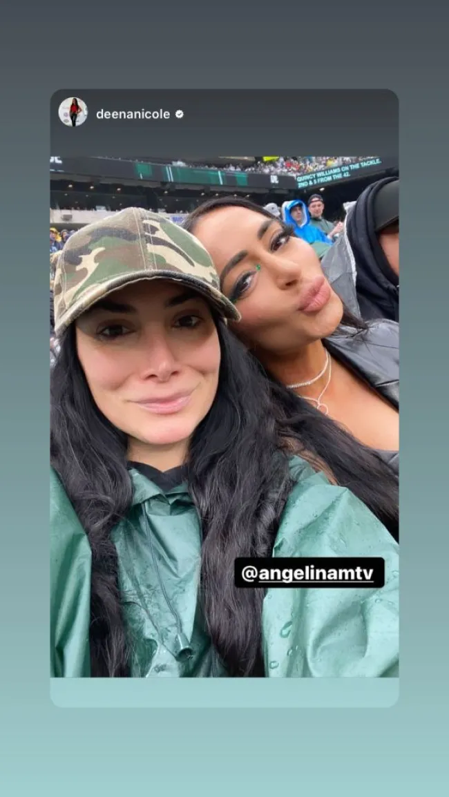 Angelina Pivarnick selfie con Deena