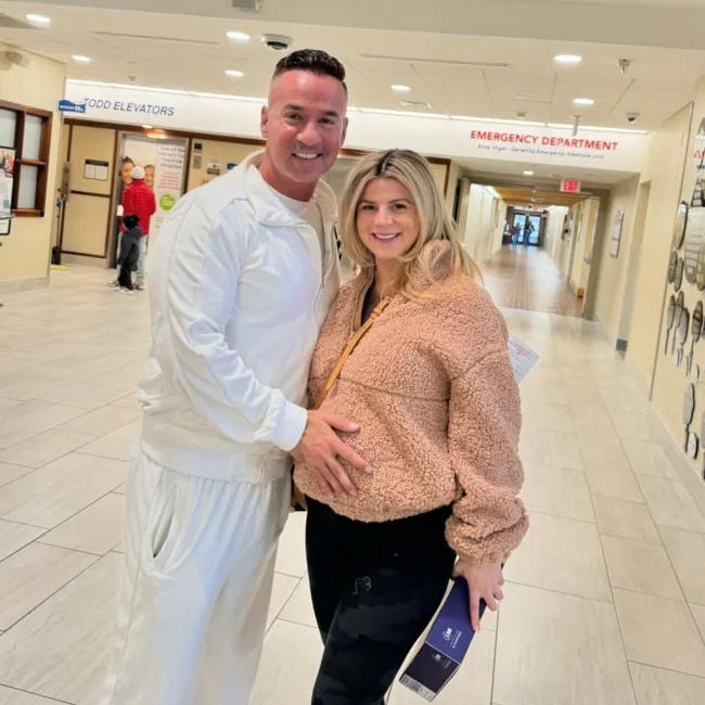 Mike Sorrentino y su esposa Lauren están embarazadas