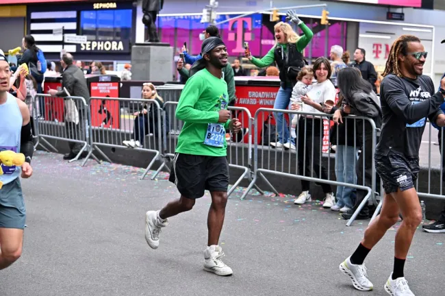 lil nas x corriendo media maratón de nueva york