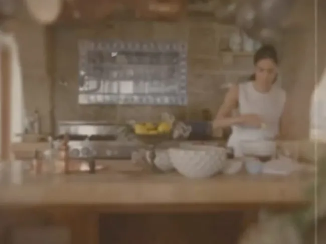 Meghan Markle en un vídeo promocional de American Riviera Orchard.