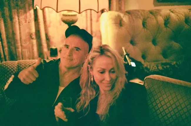Tish Cyrus y Dominic Purcell