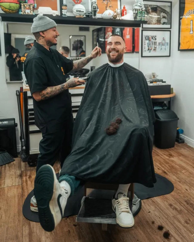 Corte de pelo de Travis Kelce