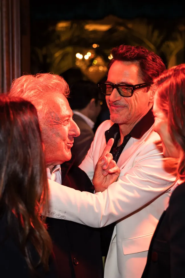 Dustin Hoffman con Robert Downey Jr.