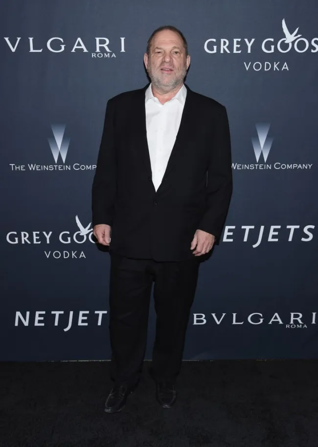 Harvey Weinstein en una alfombra roja.