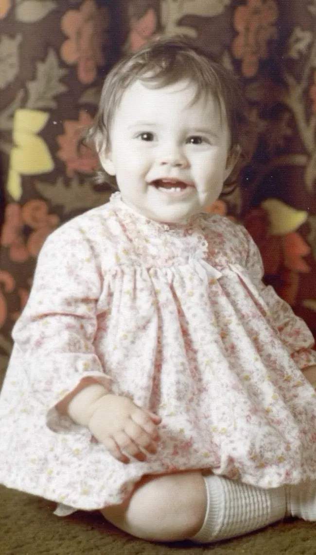 Victoria Beckham cuando era niña.