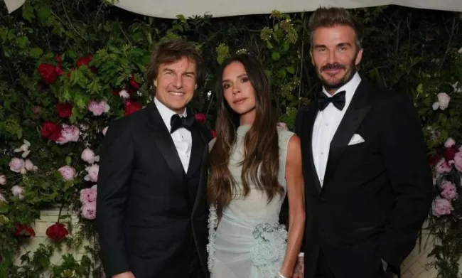 Tom Cruise con Victoria y David Beckham.
