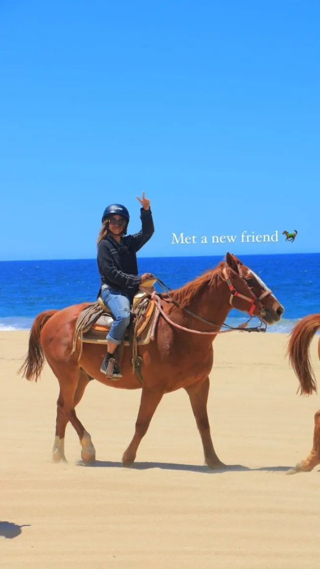 Halle Berry montando a caballo en México.