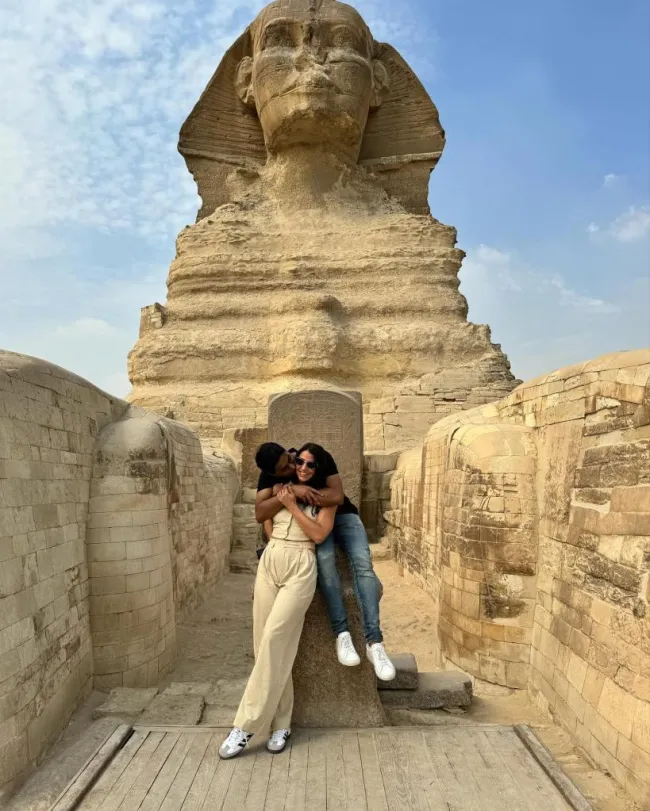 Ankur Jain y Erika Hammond en Egipto