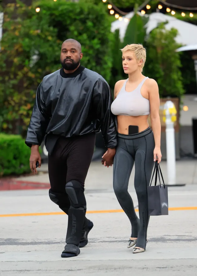 Kanye West y Bianca Censori.