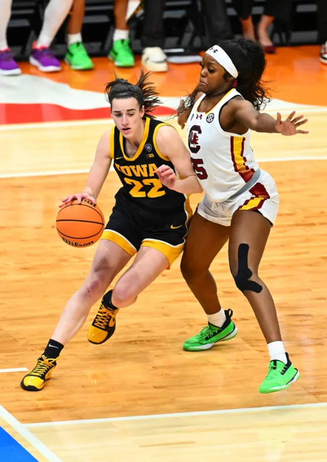 Caitlin Clark en el Torneo de baloncesto femenino de la NCAA 2024