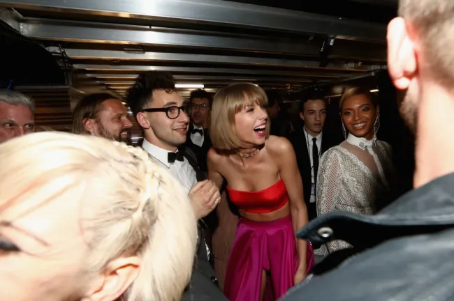 Taylor Swift y Jack Antonoff en 2016.