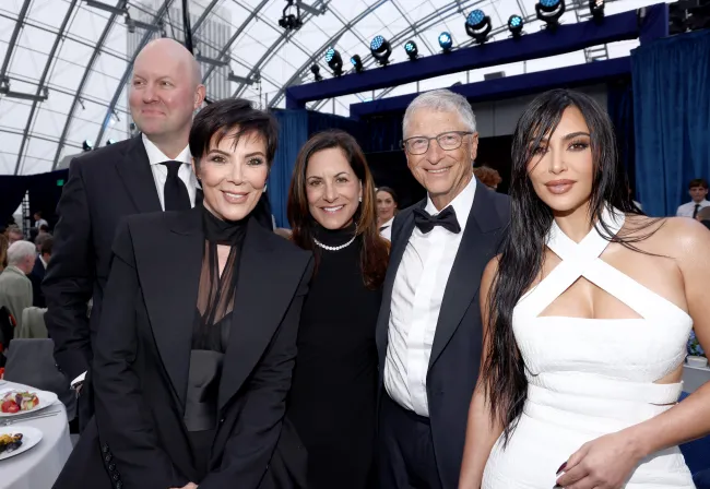 Marc Andreessen, Kris Jenner, Paula Hurd, Bill Gates y Kim Kardashian