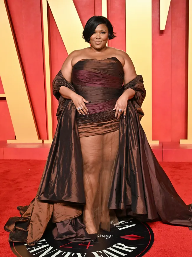 Lizzo en la fiesta de los Oscar de Vanity Fair 2024.