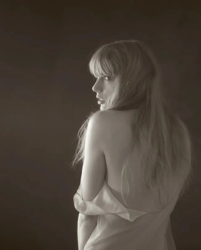 Taylor Swift en la portada del álbum 