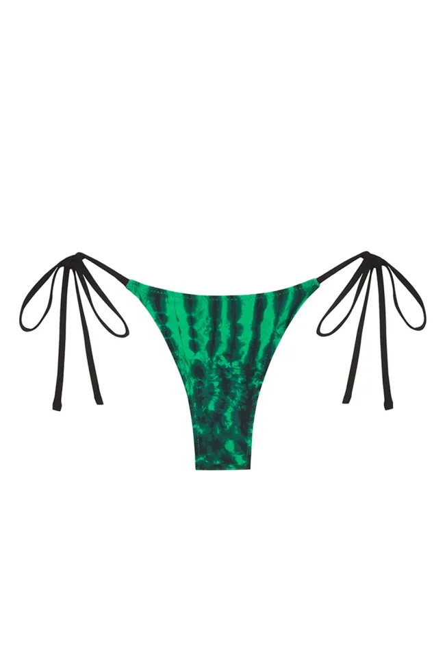 Braguita de bikini con hilo teñido anudado