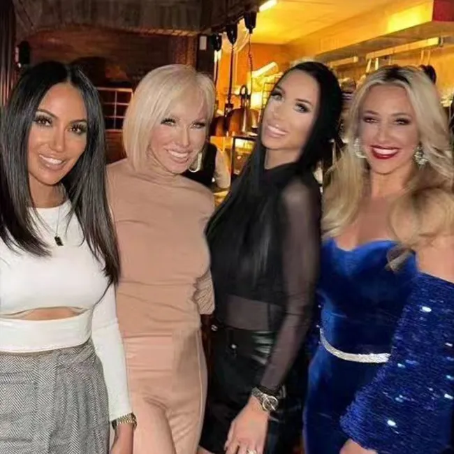 Jennifer Fessler, Melissa Gorga, Margaret Josephs, Rachel Fuda, Danielle Cabral y Brittany Brittany Mattessich