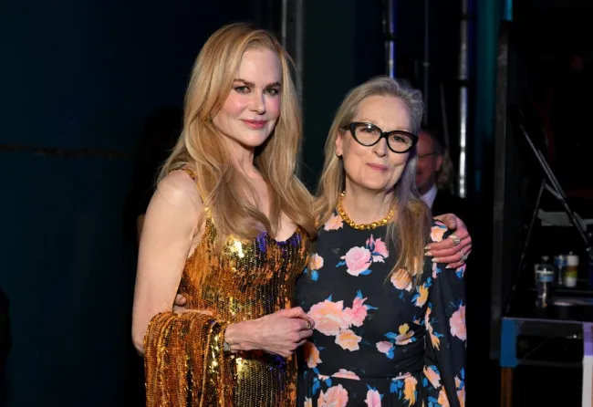 Nicole Kidman y Meryl Streep en el 49º Premio AFI Life Achievement Award: Un tributo a Nicole Kidman en Dolby Theatre.