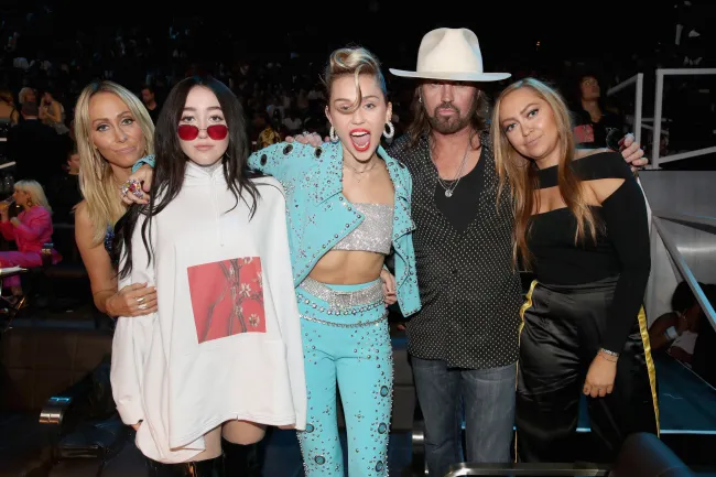 Tish Cyrus, Noah Cyrus, Miley Cyrus, Billy Ray Cyrus y Brandi Cyrus