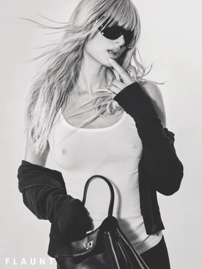 Sesión de fotos de Paris Hilton en 2024 para la revista Flaunt