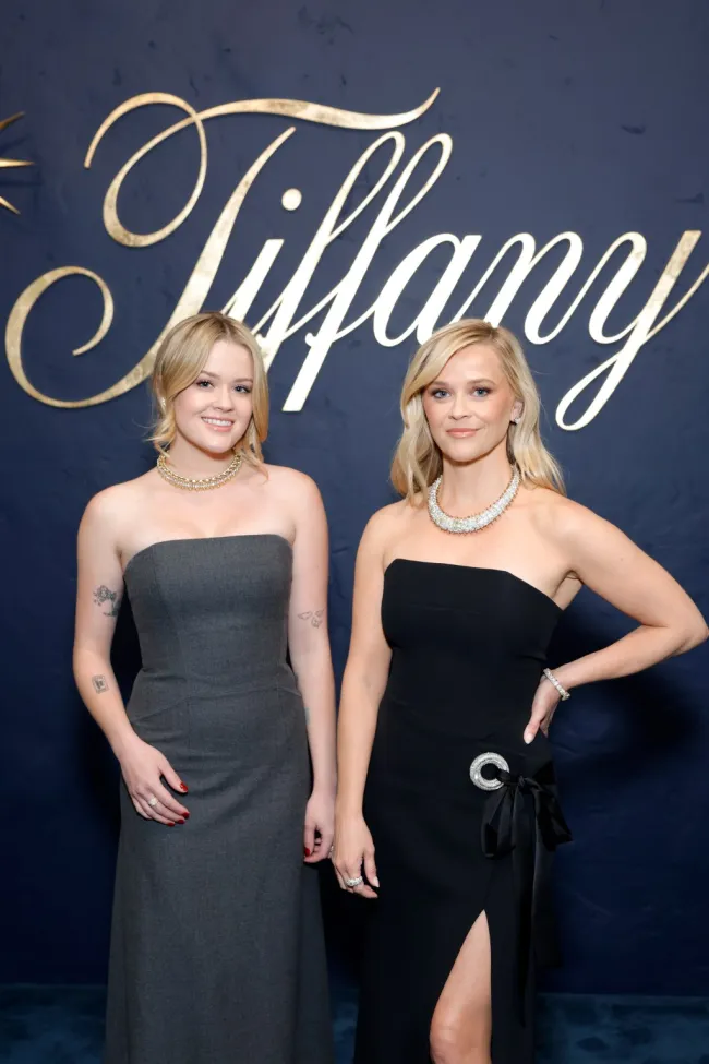 Reese Witherspoon y Ava Phillippe en la fiesta de Tiffany & Co. en Beverly Hills.