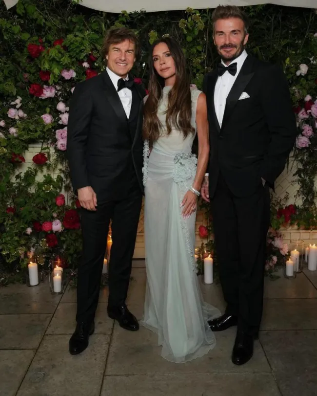 Tom Cruise con Victoria Beckham y David Beckham.