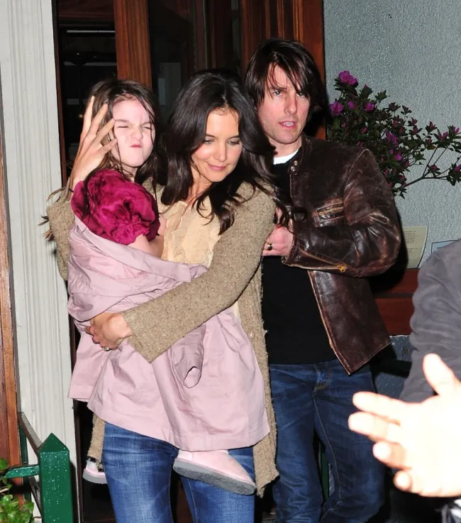 Tom Cruise y Katie Holmes con Suri en 2011.
