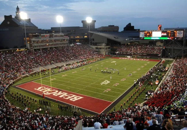 Una toma aérea del estadio Nippert.