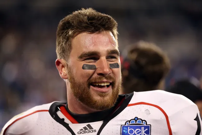 Travis Kelce cuando jugaba fútbol americano universitario.