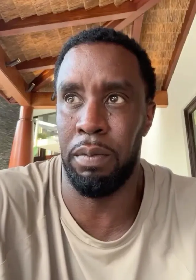 Captura de pantalla del vídeo de Sean “Diddy” Combs