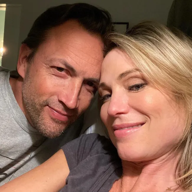 selfie de andrew shue y amy robach