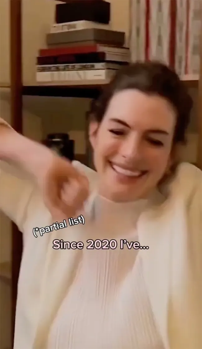 Anne Hathaway se une a TikTok