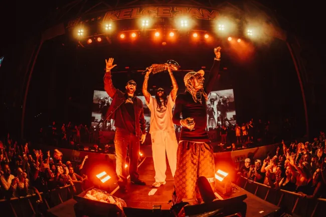 Travis Kelce, 2 Chainz y Lil Wayne en Kelce Jam