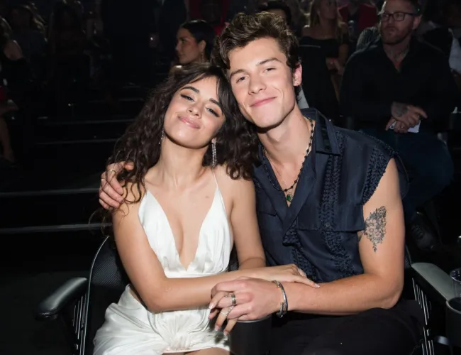 Camila Cabello y Shawn Mendes