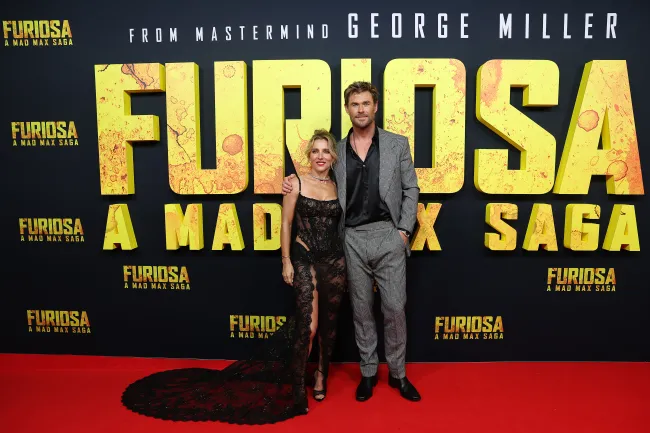 Chris Hemsworth y su esposa, Elsa Pataky, en el estreno de una película.