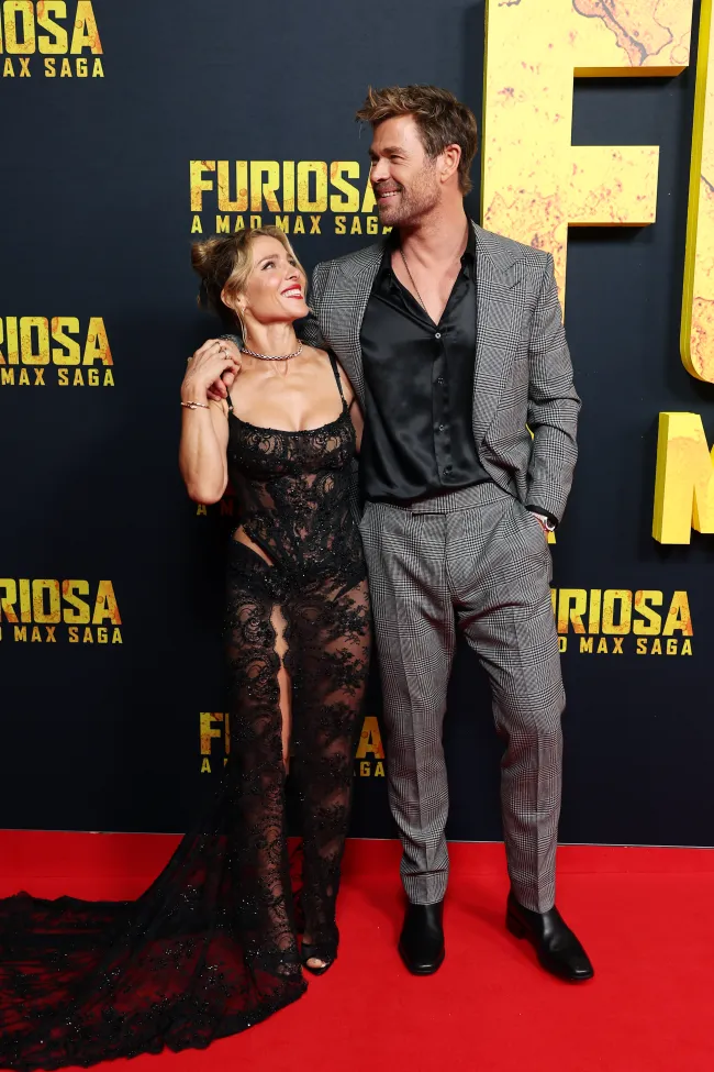 Chris Hemsworth y su esposa, Elsa Pataky, en el estreno de una película.