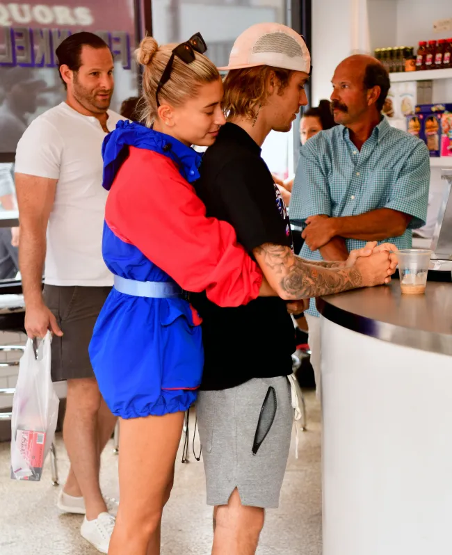 Justin Bieber y Hailey Bieber