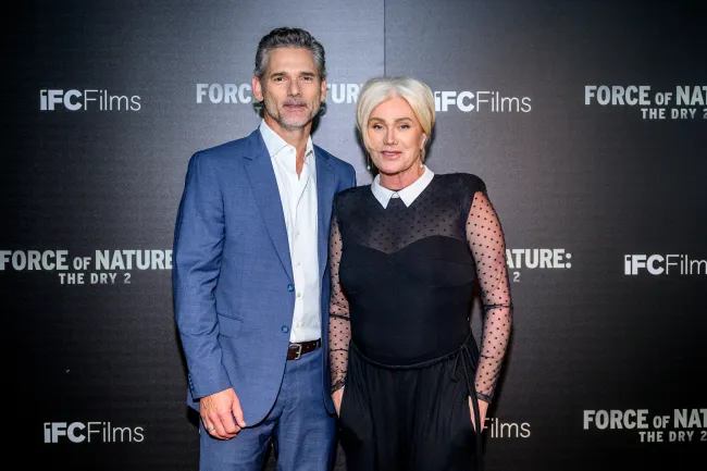 Eric Bana y Deborra-Lee Furness.