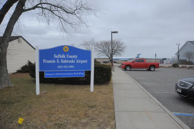 Aeropuerto Francisco S. Gabreski