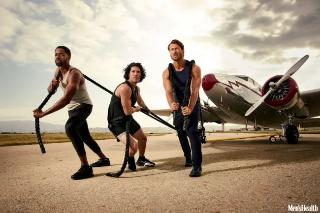 Jay Ellis, Glen Powell y Danny Ramírez