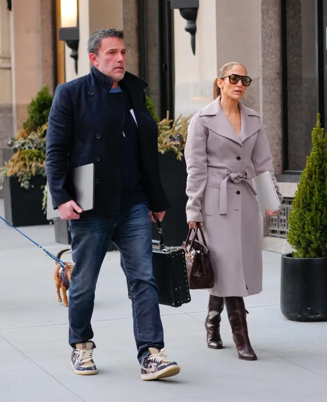 Ben Affleck y Jennifer López en la ciudad de Nueva York.