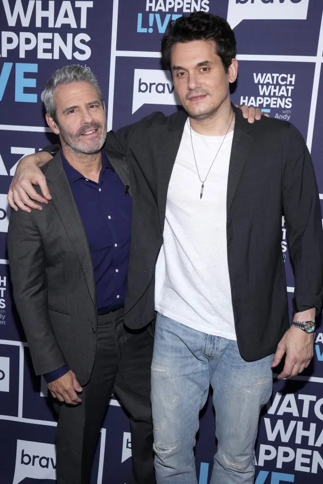 John Mayer y Andy Cohen.