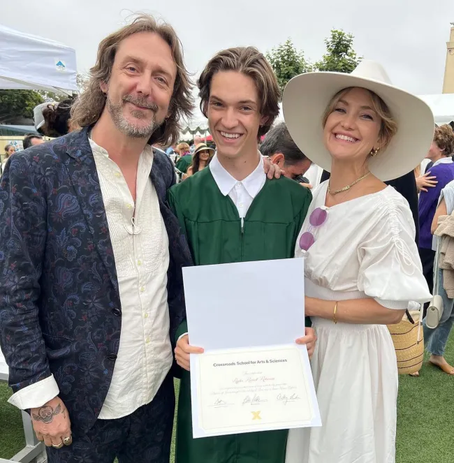 Kate Hudson, Chris Robinson y su hijo