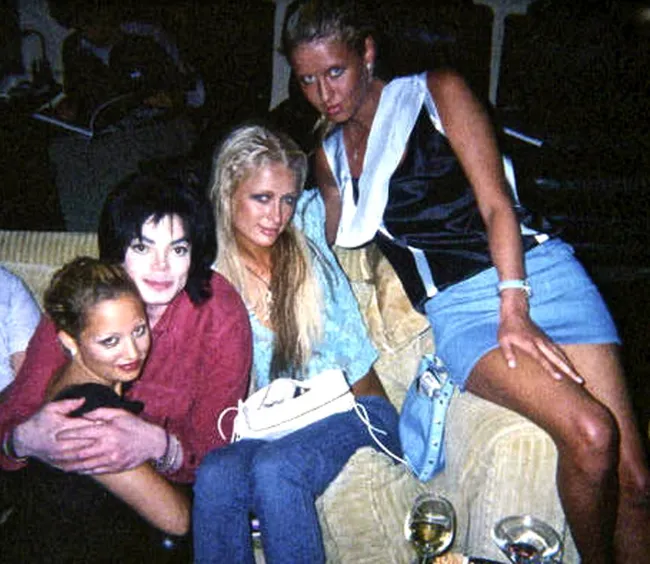 Nicole Richie, Michael Jackson, París y Nicky Hilton