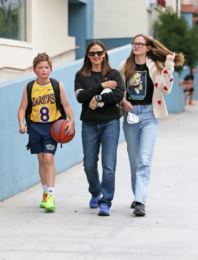 Jennifer Garner, hijo Samuel y hija Violeta