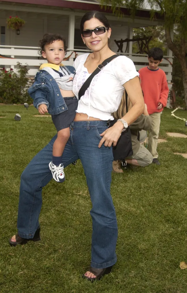 Lauren Sanchez y su hijo Nikko en una foto retrospectiva.