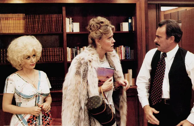 Dolly Parton, Marian Mercer, Dabney Coleman en 