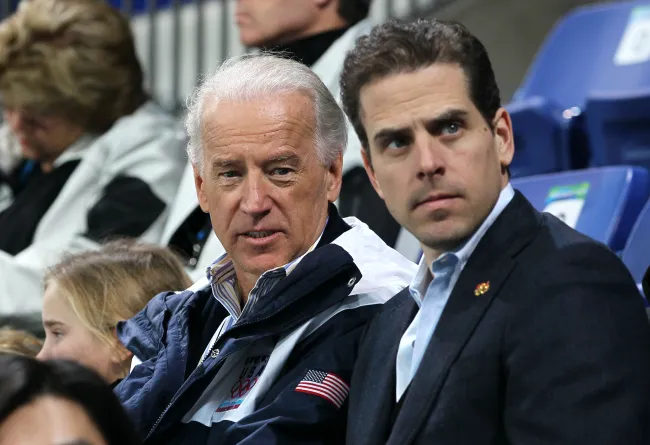 El presidente Joe Biden con su hijo Hunter Biden.