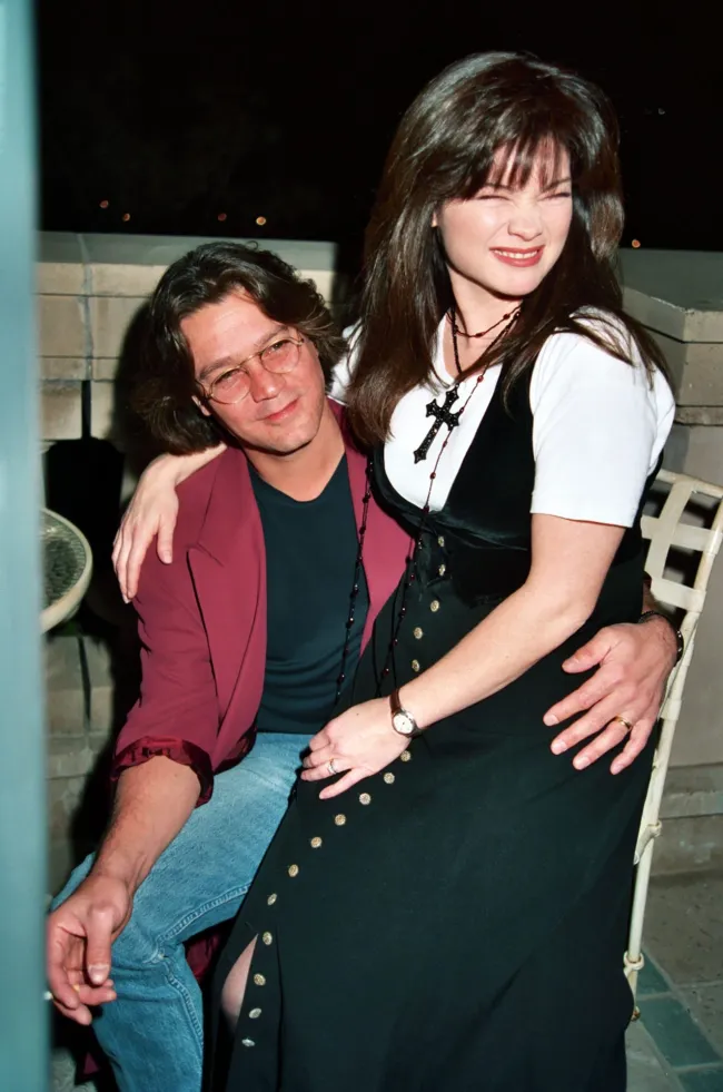 Eddie Van Halen y Valerie Bertinelli durante 1994 NBC TCA.